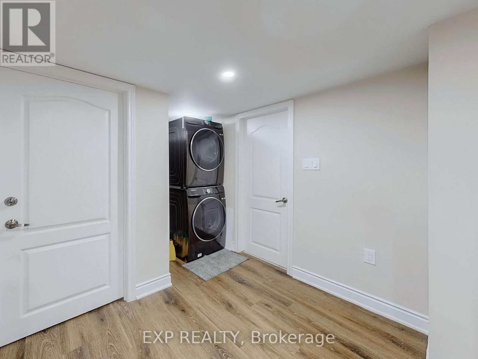 88 ROYAL WEST DRIVE Image 44