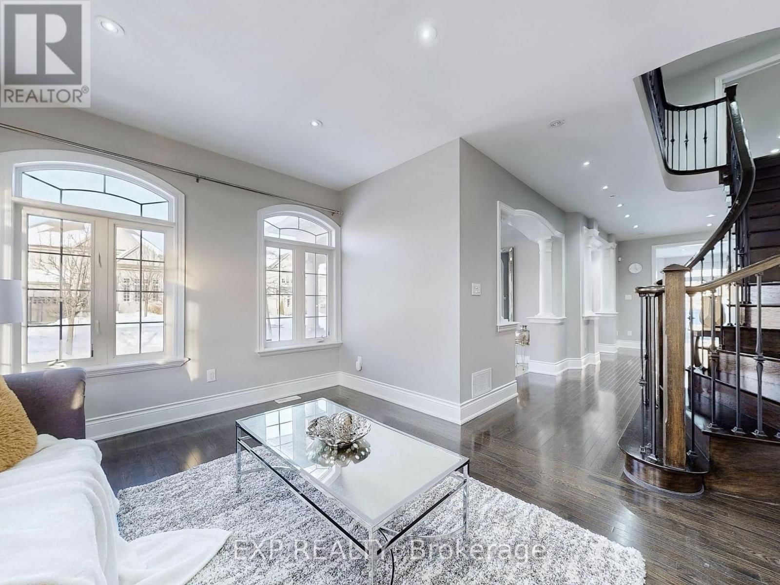 88 ROYAL WEST DRIVE Image 7