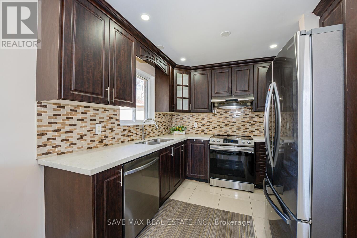 18 NORTHWOOD DRIVE Image 12