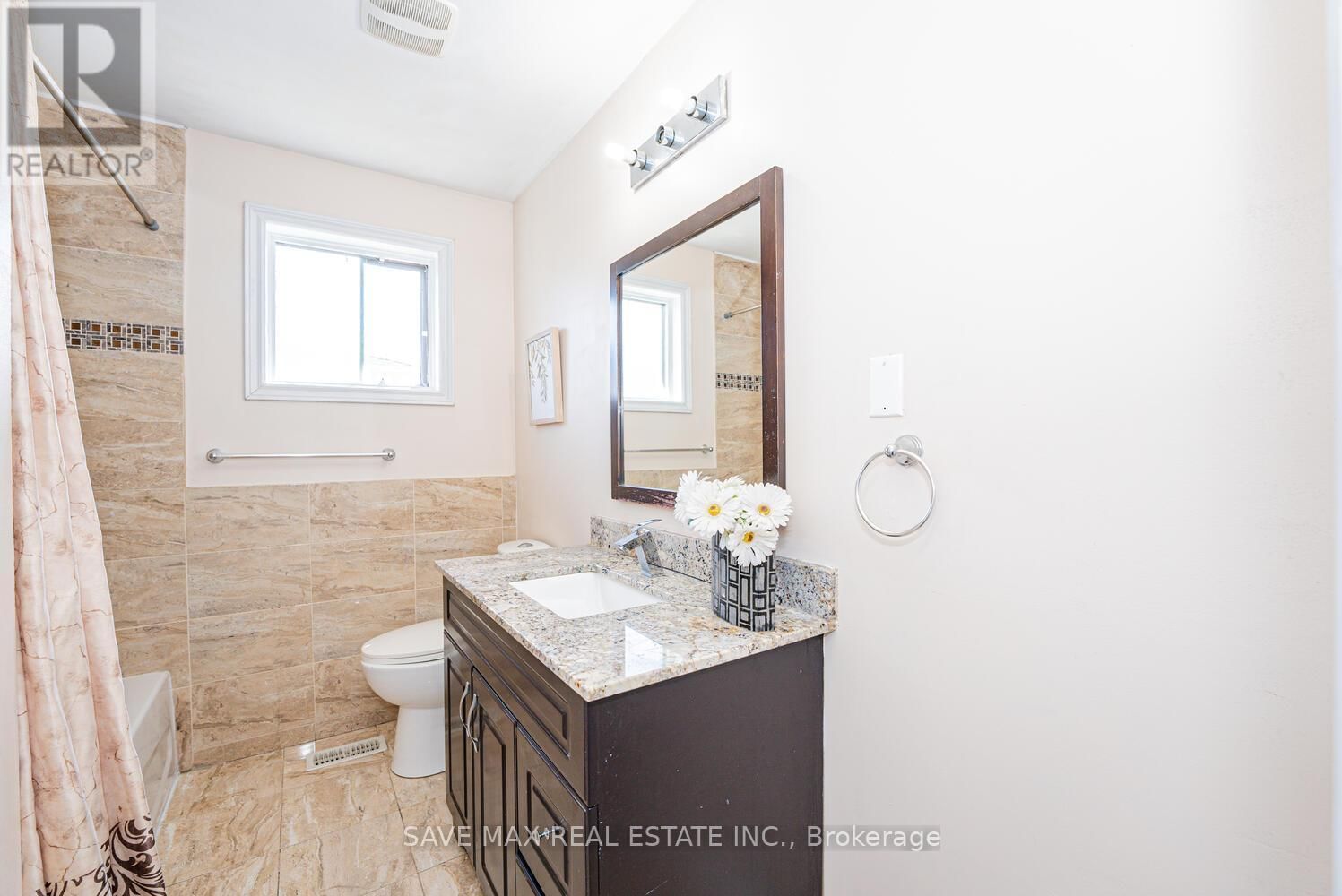 18 NORTHWOOD DRIVE Image 24