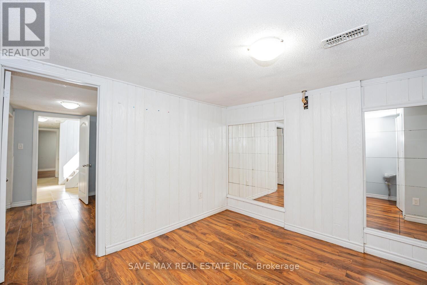 18 NORTHWOOD DRIVE Image 32