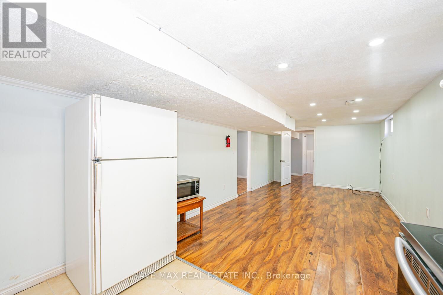 18 NORTHWOOD DRIVE Image 34