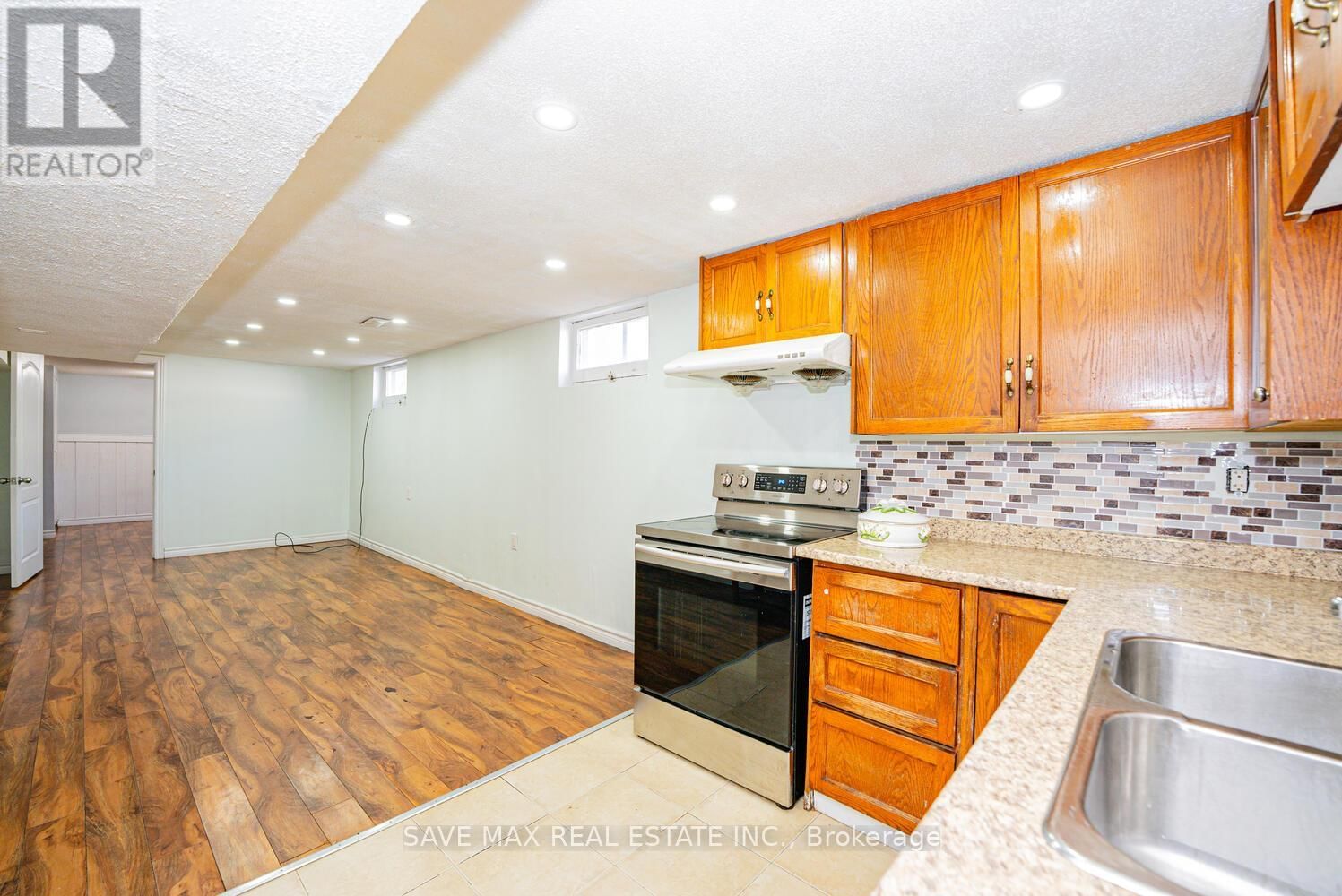 18 NORTHWOOD DRIVE Image 35