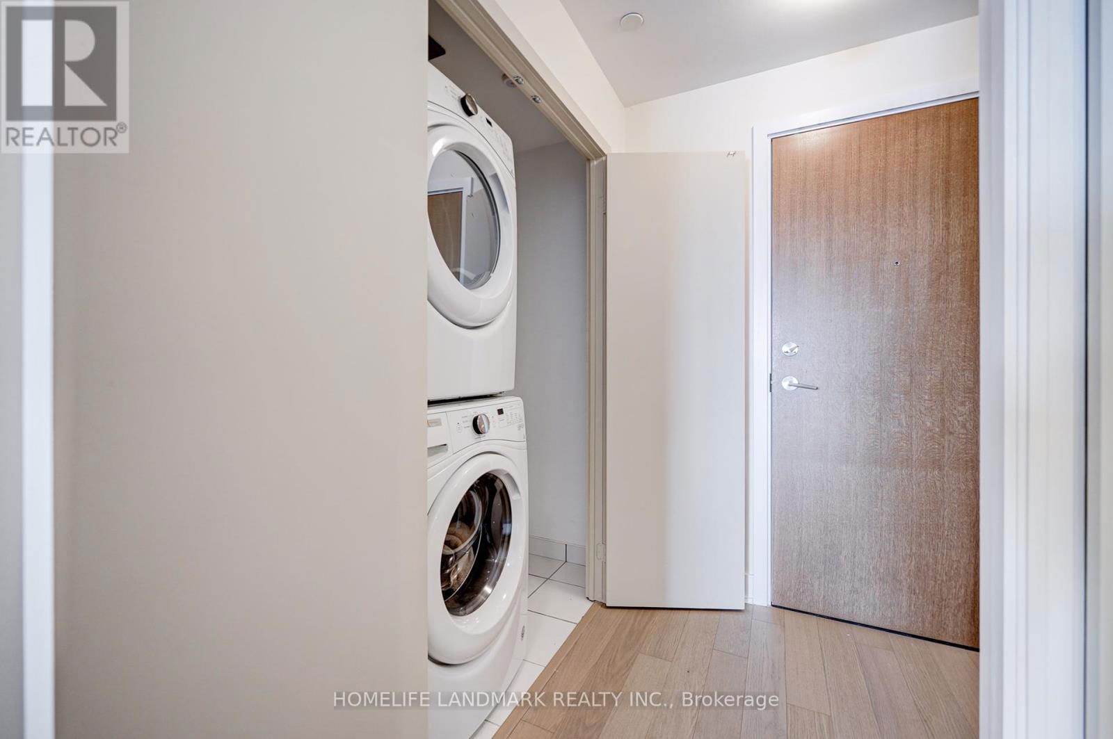 2608 - 20 SHORE BREEZE DRIVE Image 10