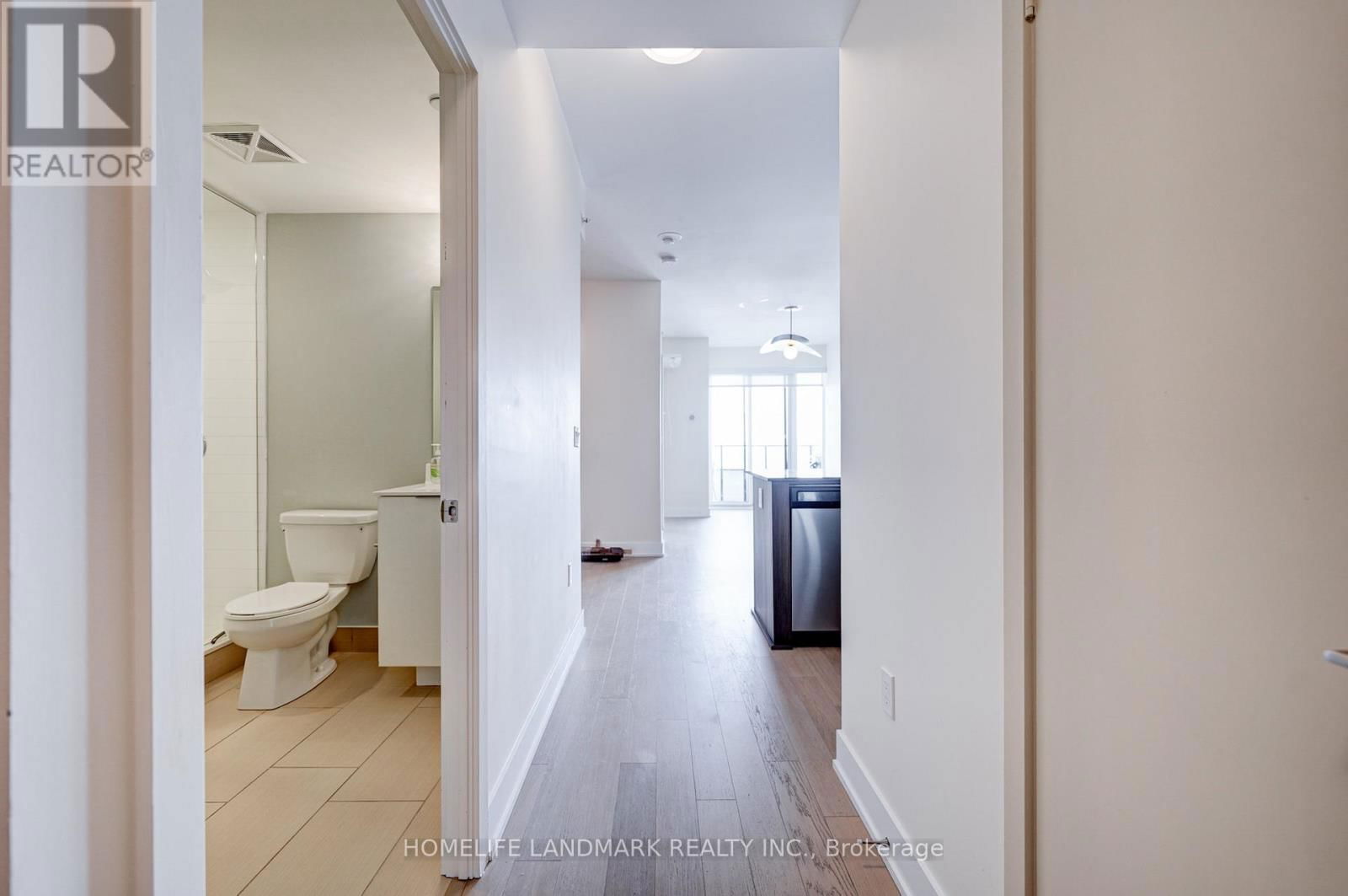 2608 - 20 SHORE BREEZE DRIVE Image 11