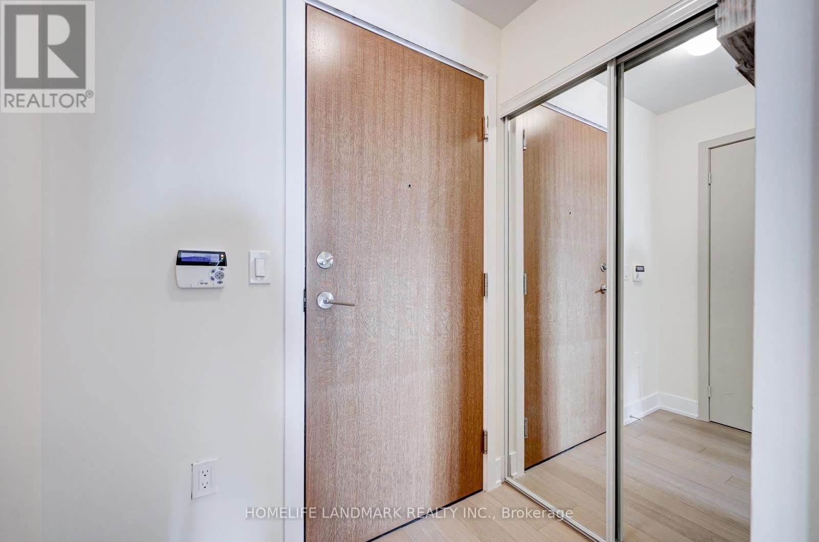 2608 - 20 SHORE BREEZE DRIVE Image 16