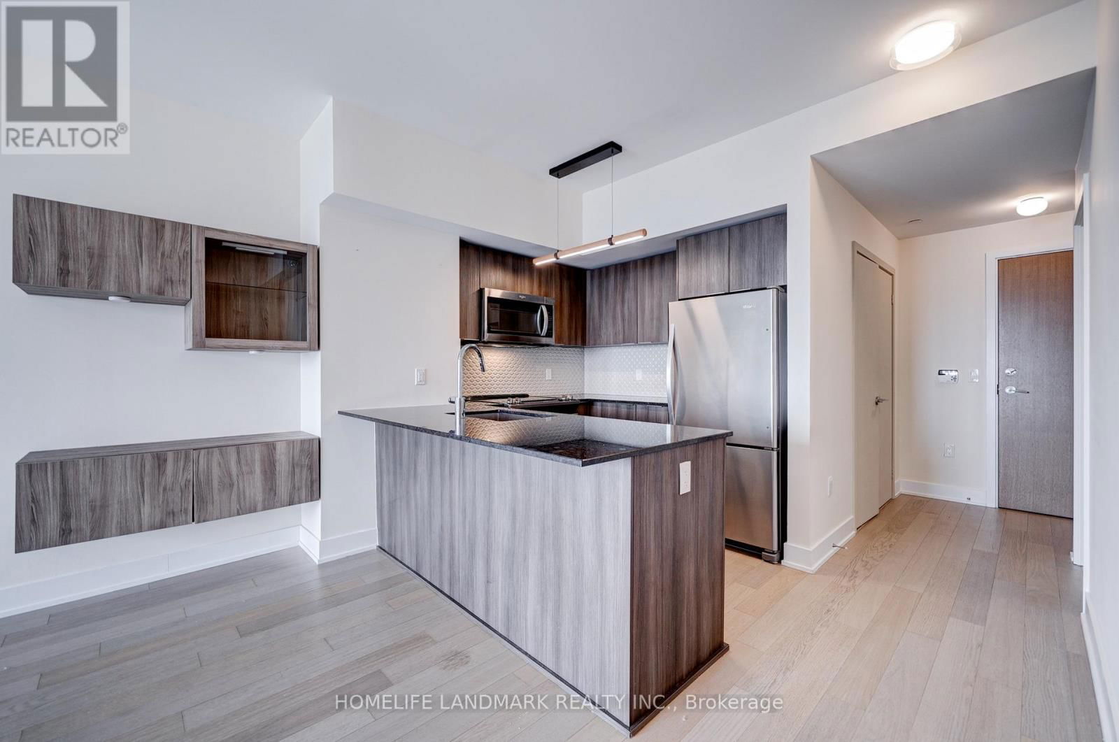 2608 - 20 SHORE BREEZE DRIVE Image 7