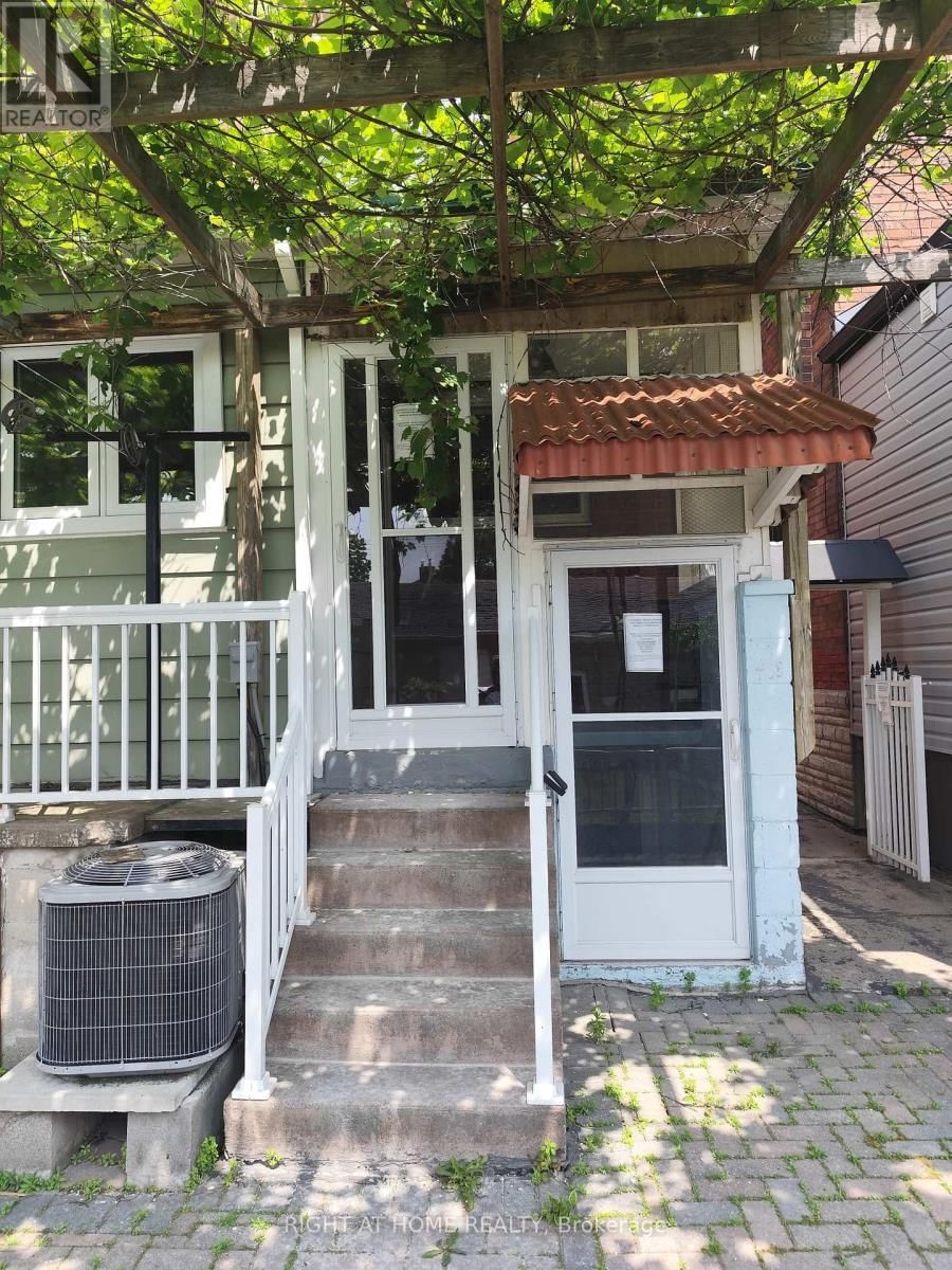 104 EARLSCOURT AVENUE Image 18