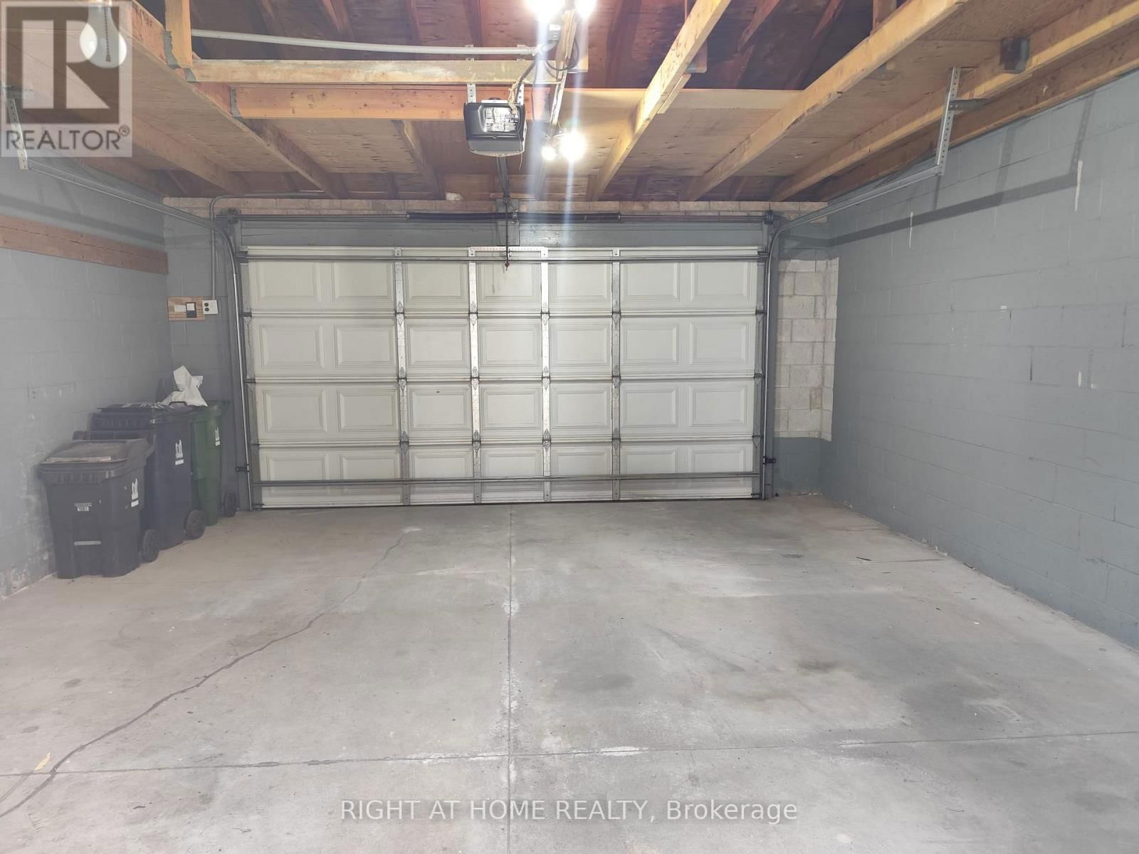 104 EARLSCOURT AVENUE Image 21