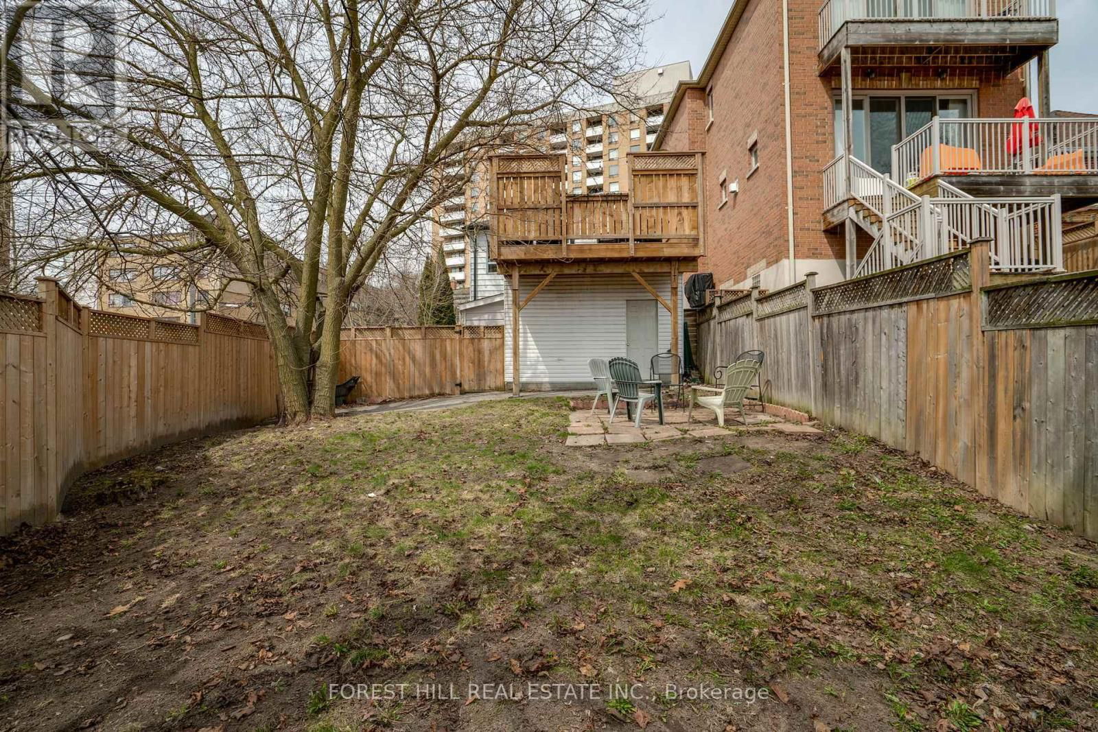 4053 OLD DUNDAS STREET Image 37