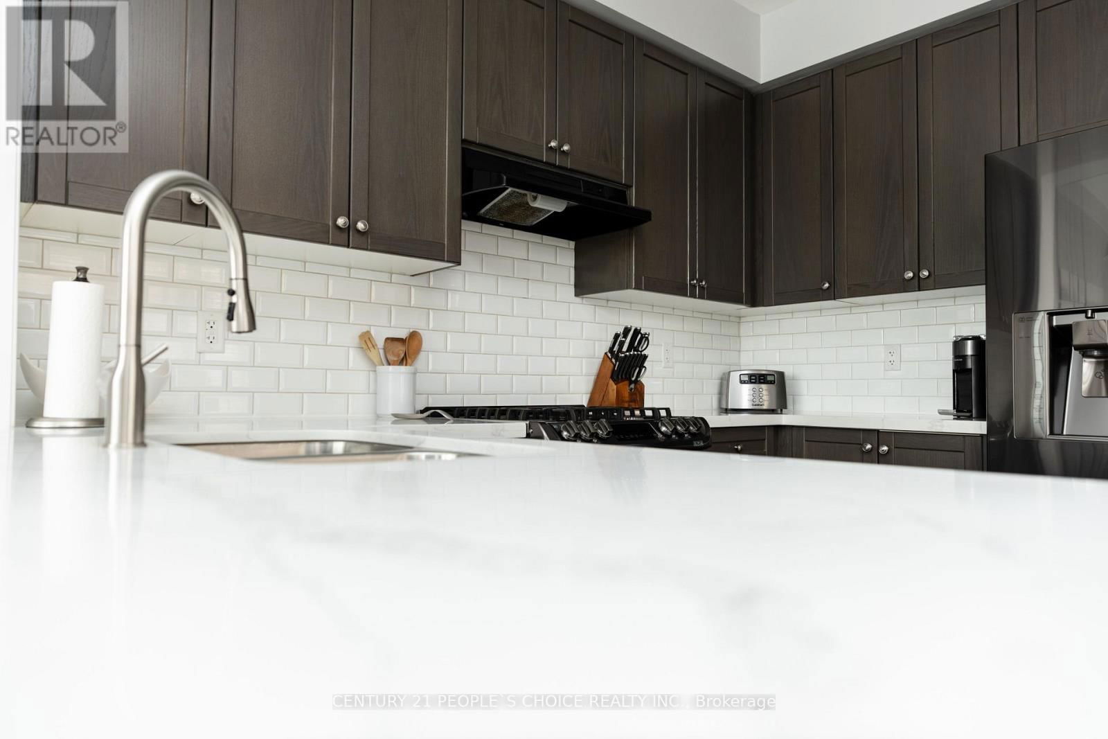 7 WATERVILLE WAY Image 16