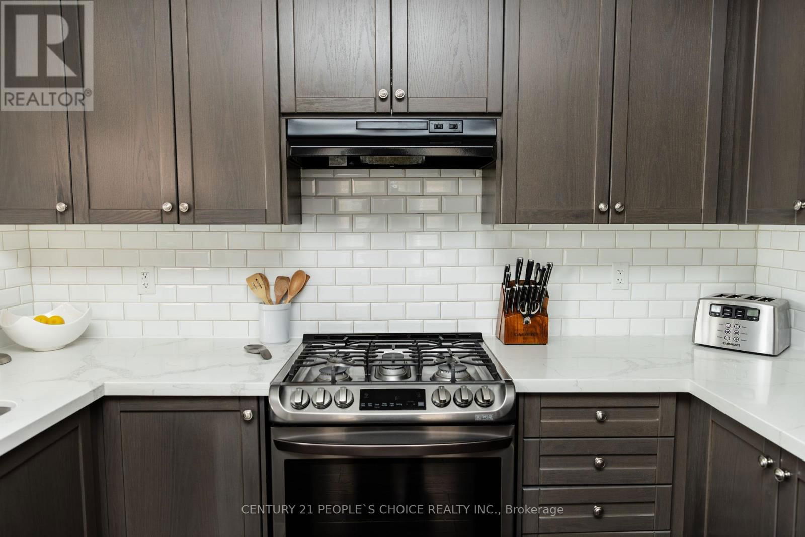 7 WATERVILLE WAY Image 17