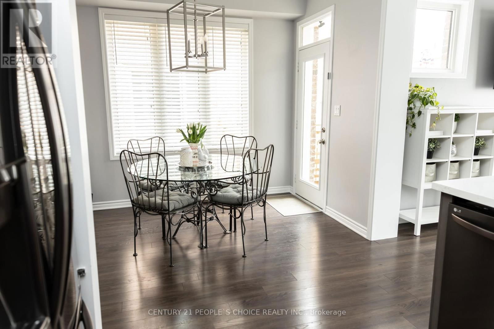 7 WATERVILLE WAY Image 19