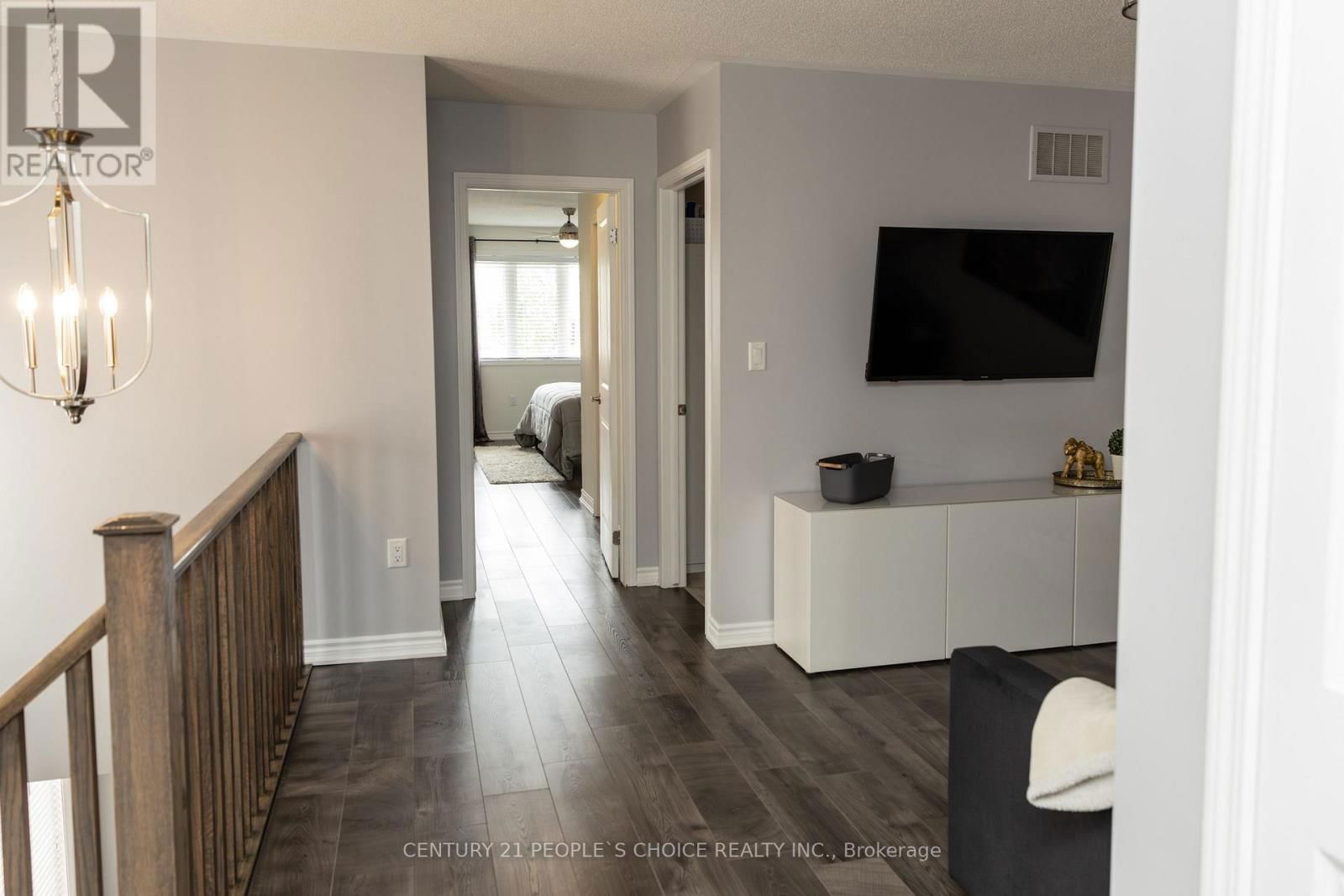 7 WATERVILLE WAY Image 24