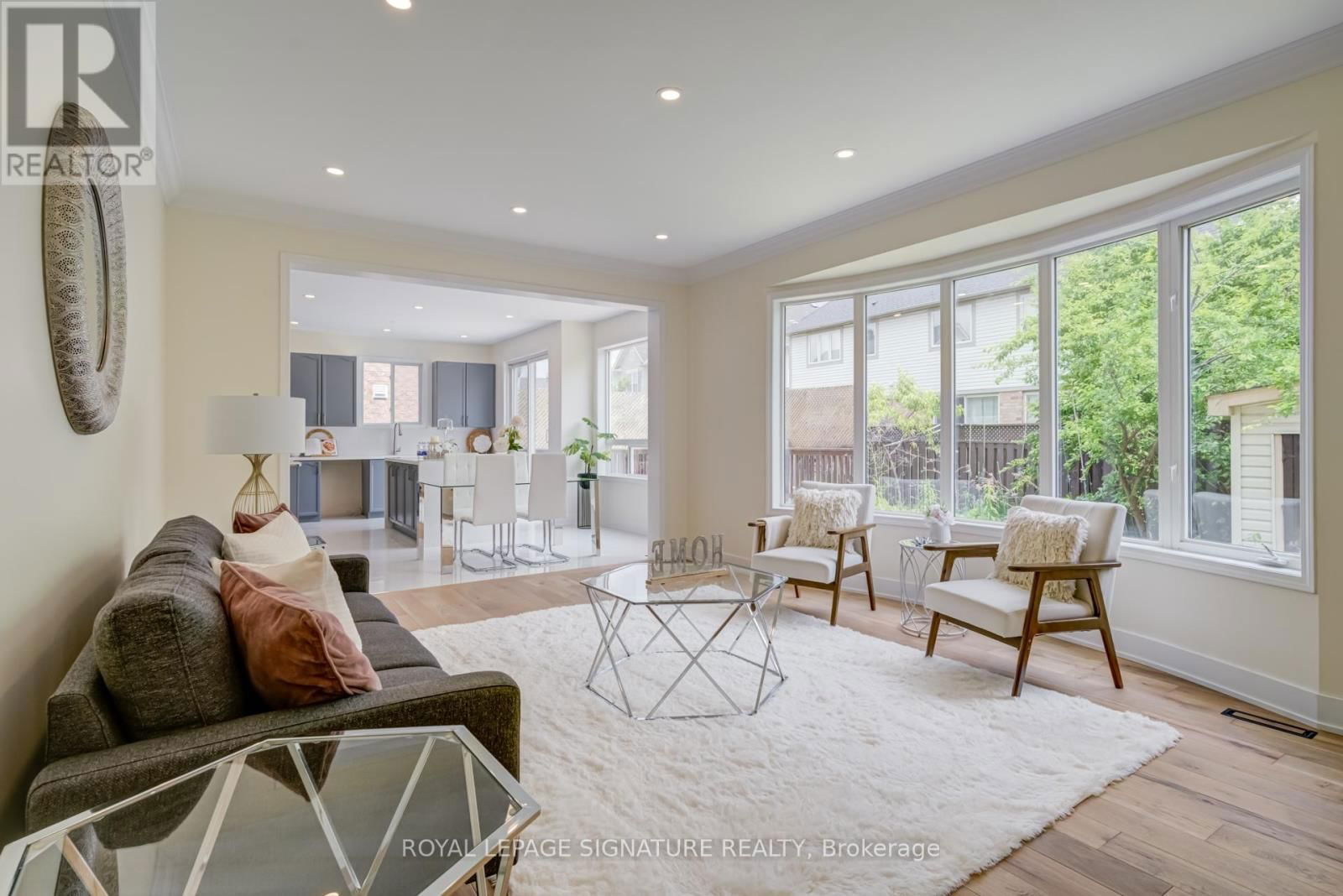854 YATES DRIVE Image 24