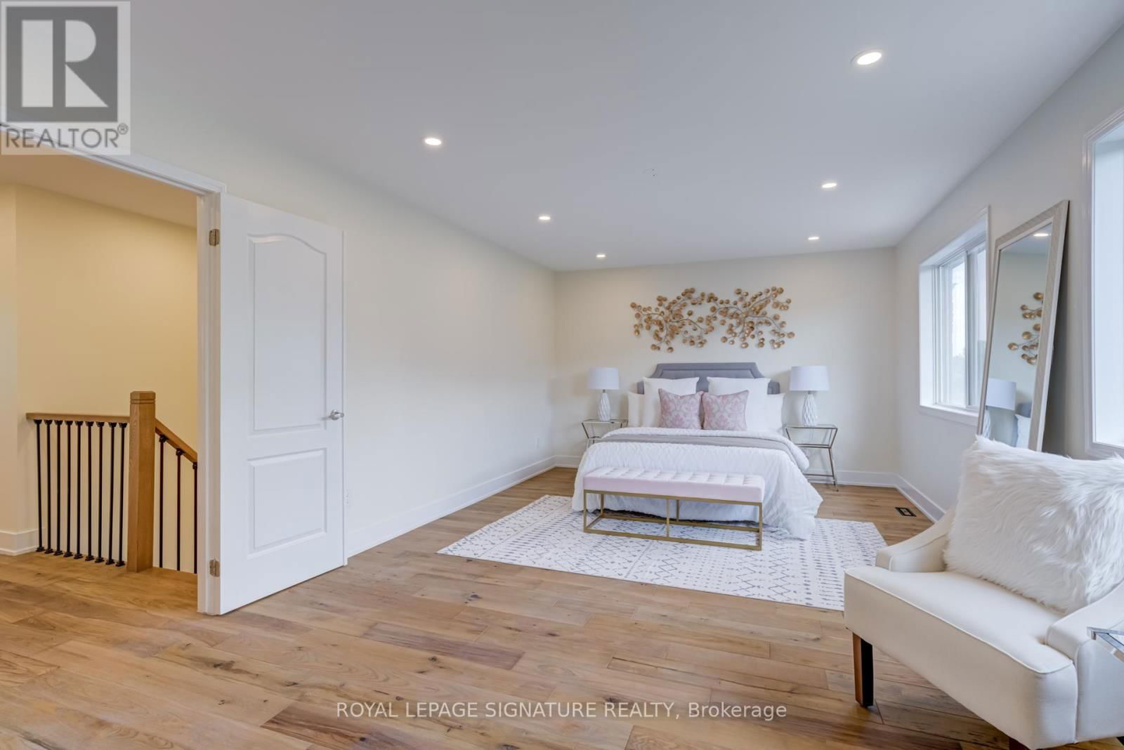 854 YATES DRIVE Image 28