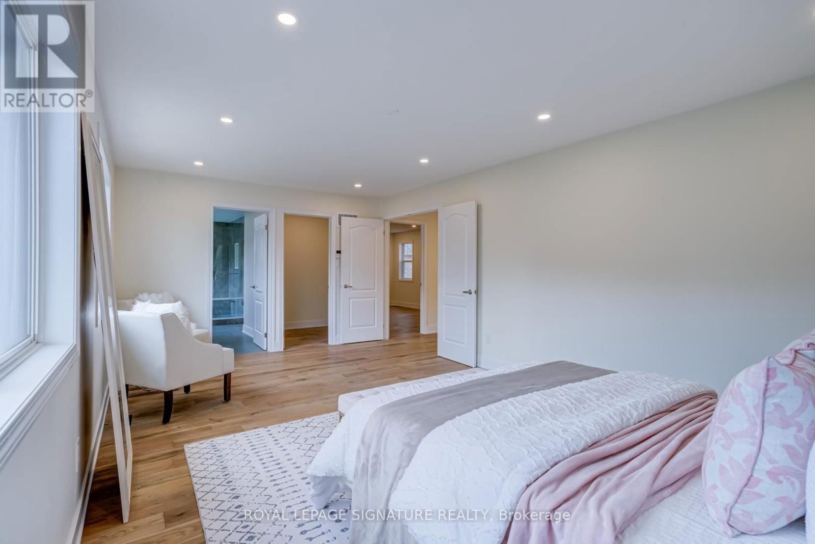 854 YATES DRIVE Image 29