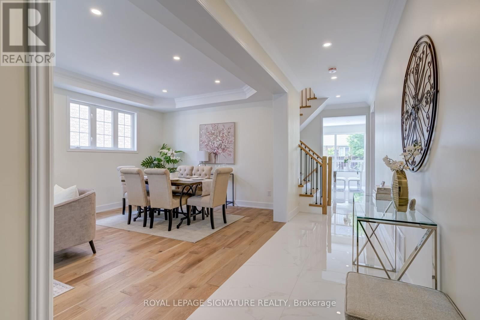 854 YATES DRIVE Image 4