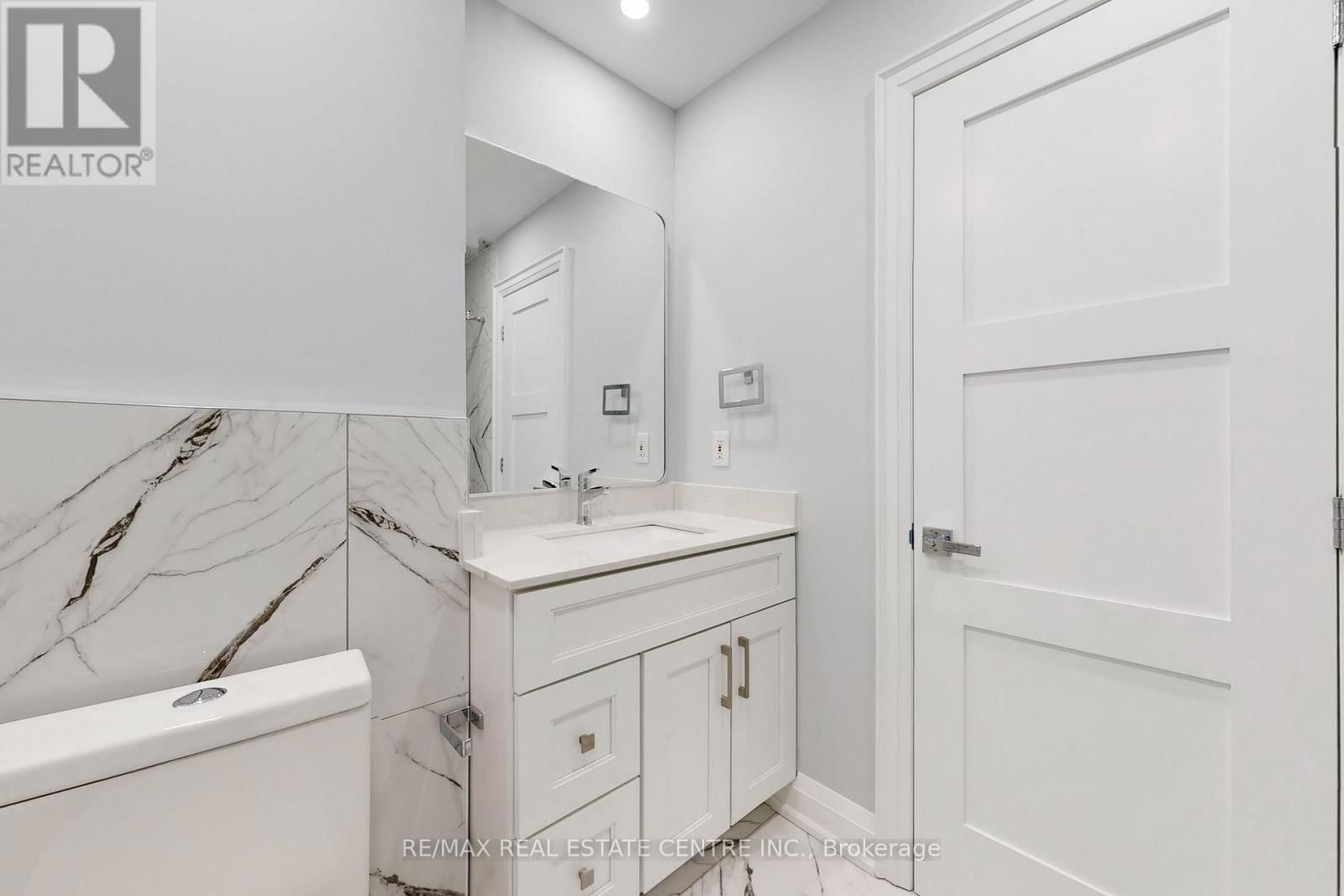 5078 FRYBROOK COURT Image 35