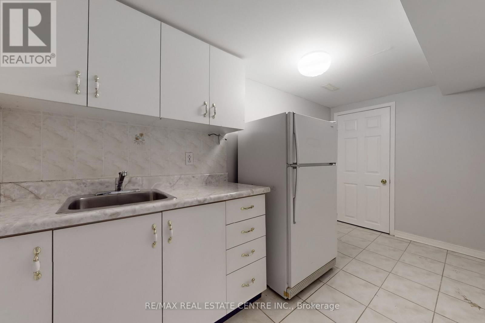 5078 FRYBROOK COURT Image 49