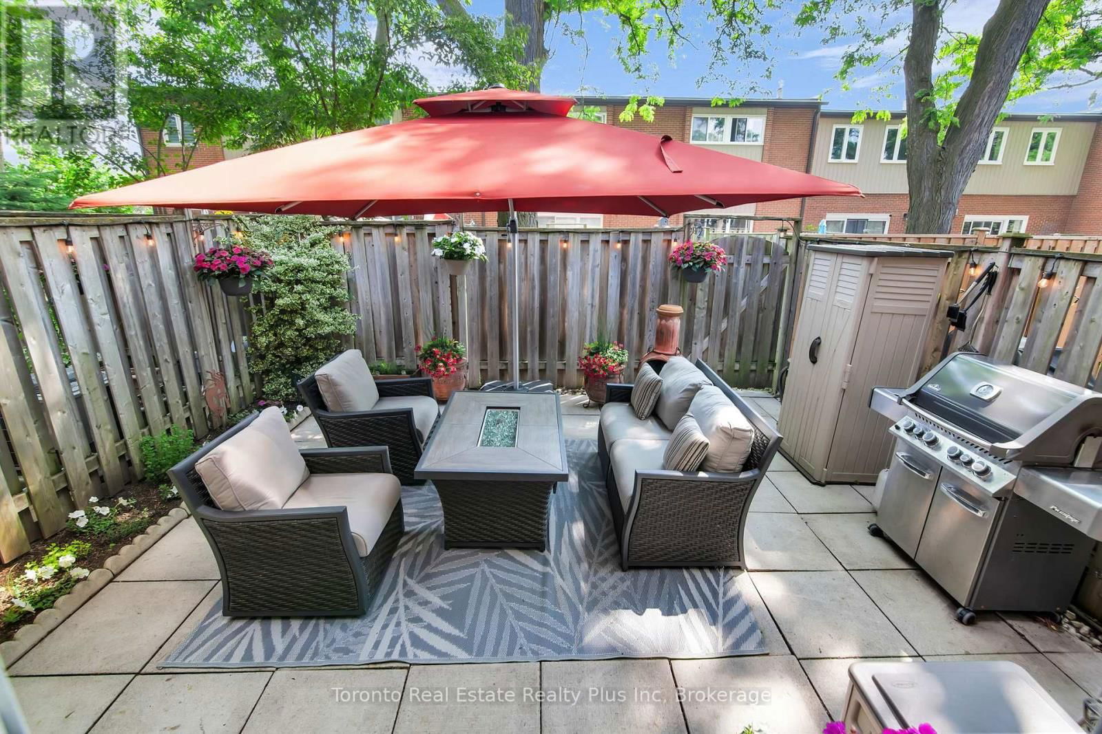 75 - 400 BLOOR STREET Image 1