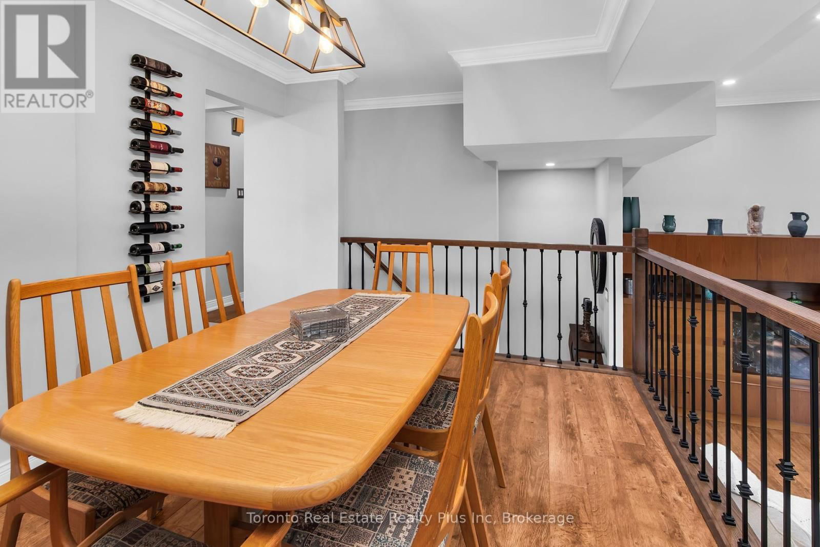 75 - 400 BLOOR STREET Image 16