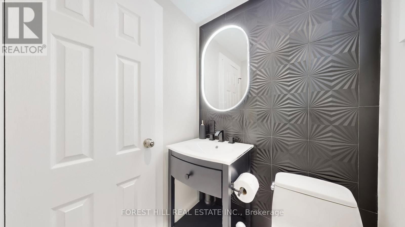 41 LESMAR DRIVE Image 14