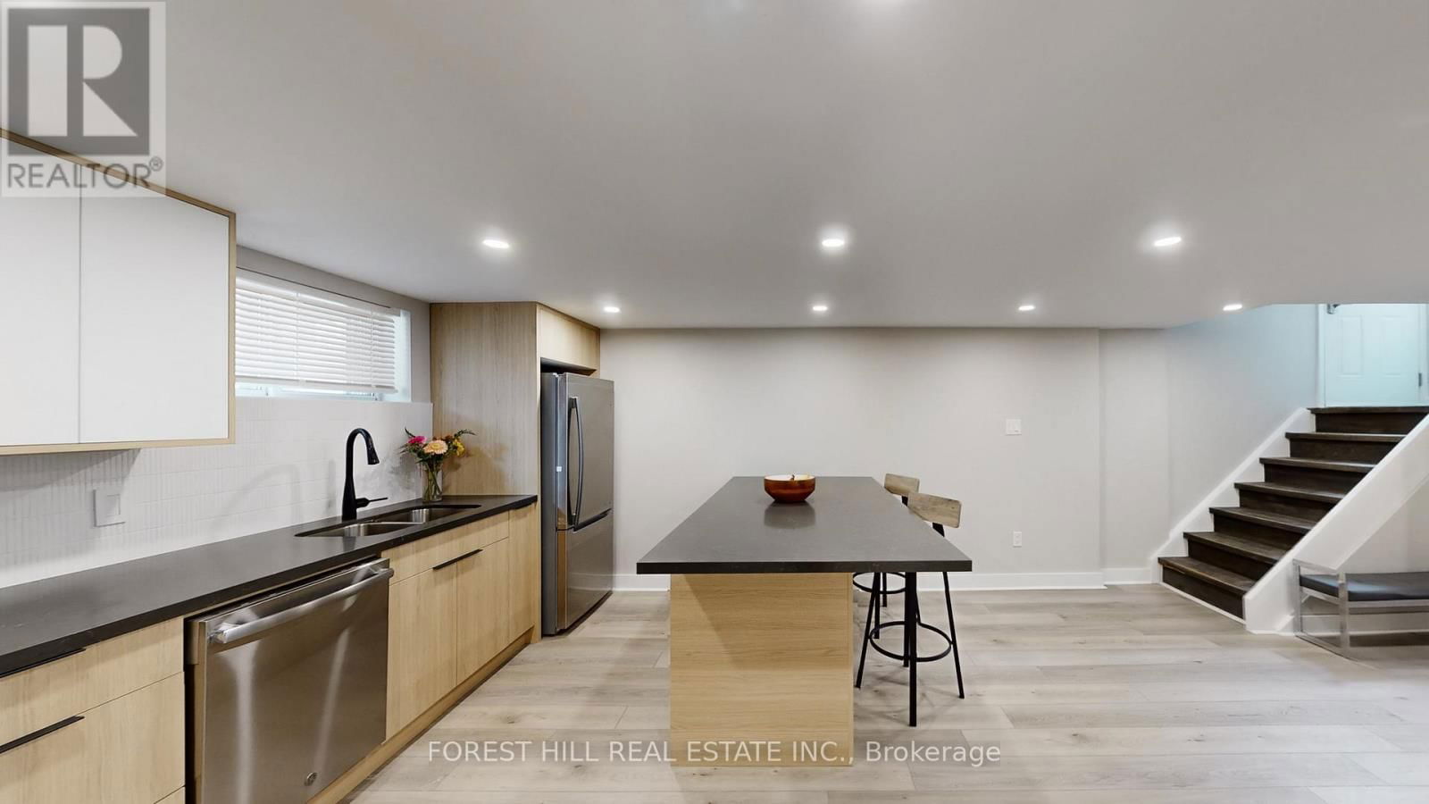 41 LESMAR DRIVE Image 5