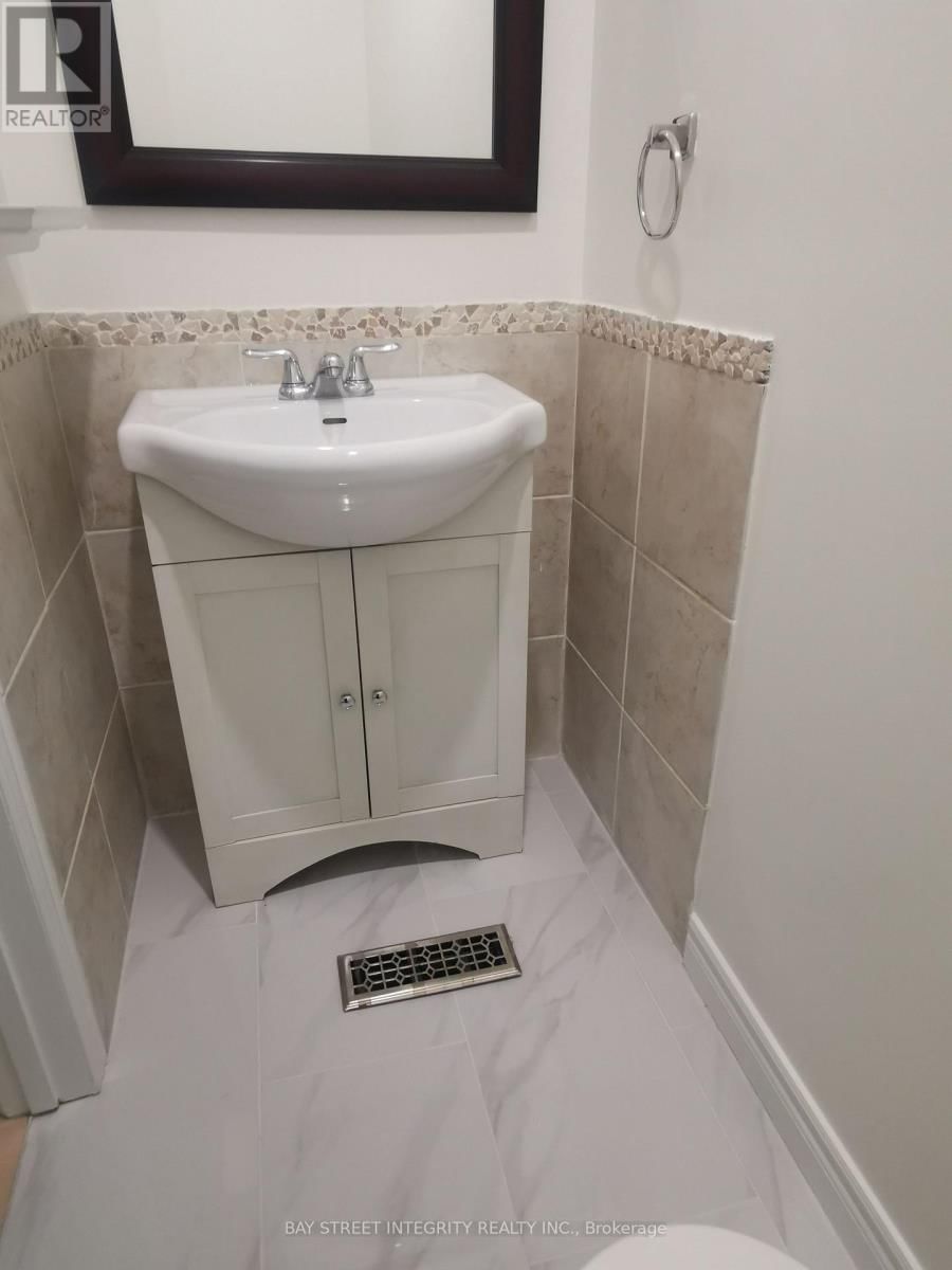 2101 MADDEN BOULEVARD Image 12