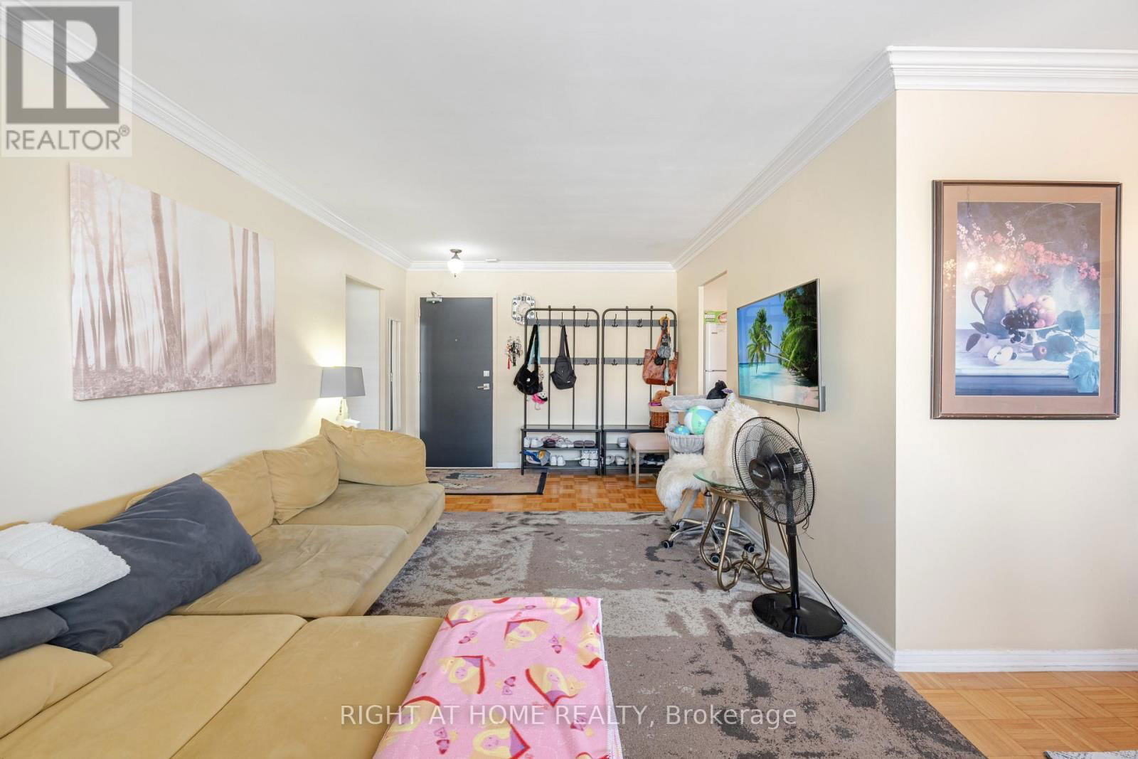 205 - 1660 BLOOR STREET Image 11