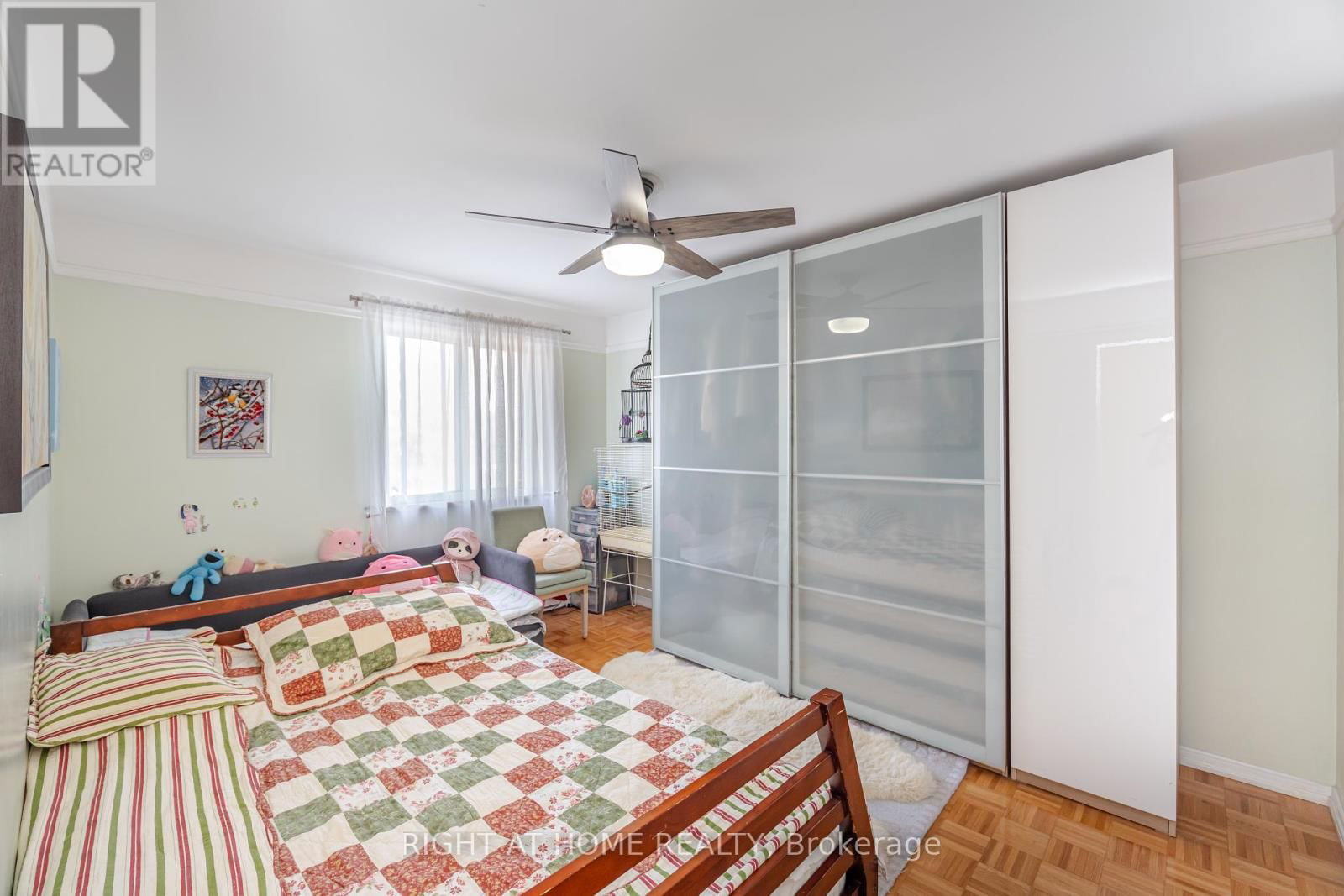 205 - 1660 BLOOR STREET Image 15