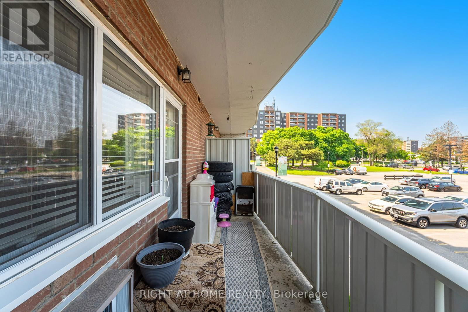 205 - 1660 BLOOR STREET Image 21