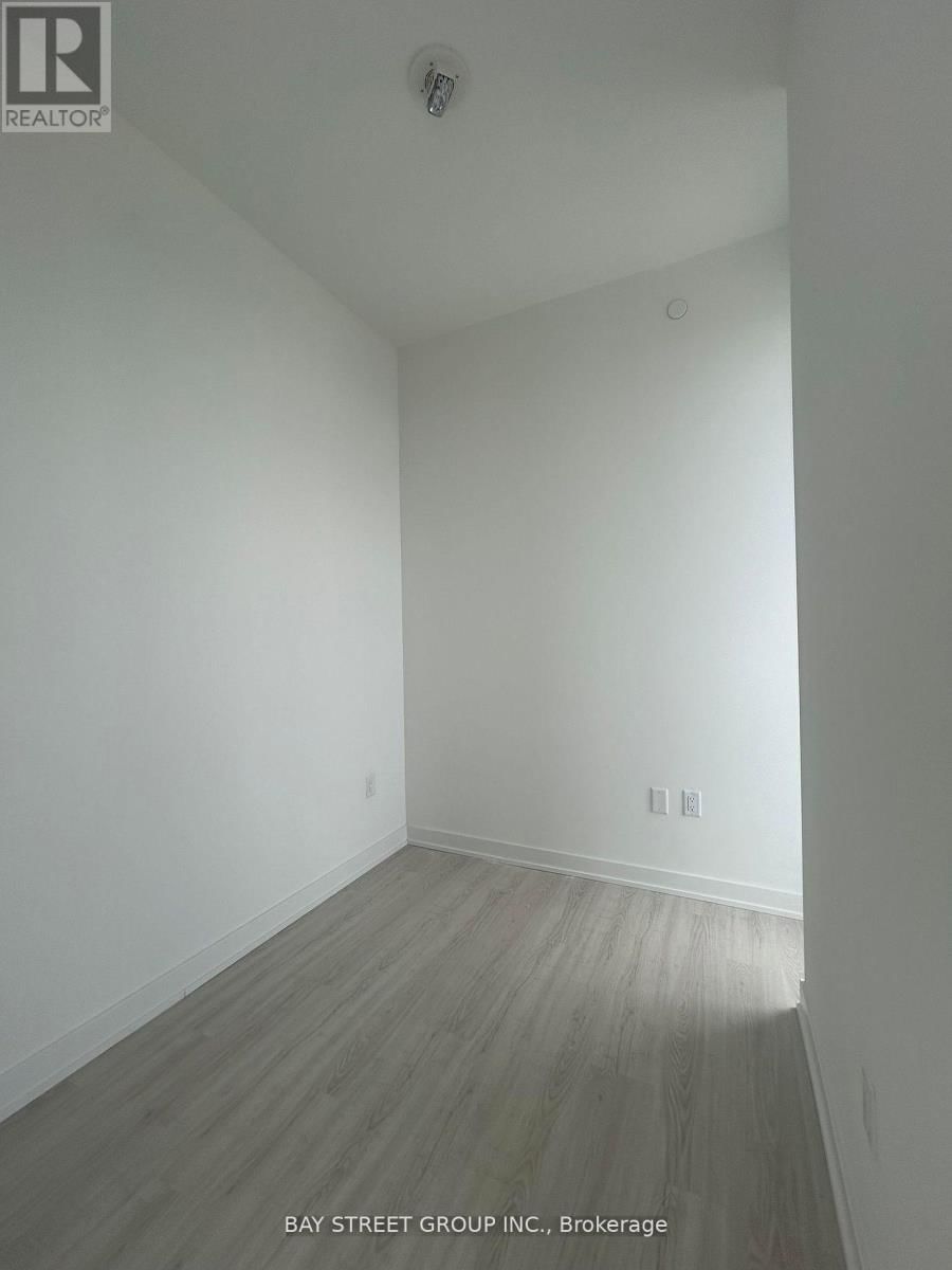 5510 - 3883 QUARTZ ROAD Image 15