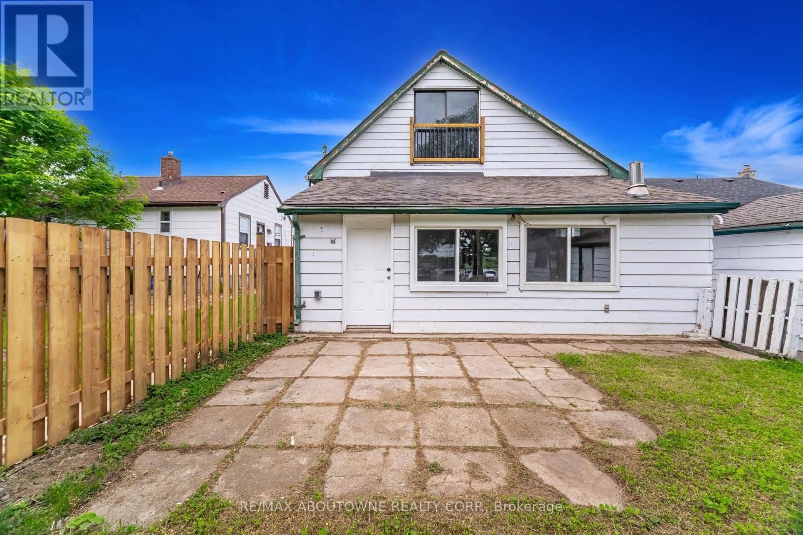 128 CROSS AVENUE Image 38