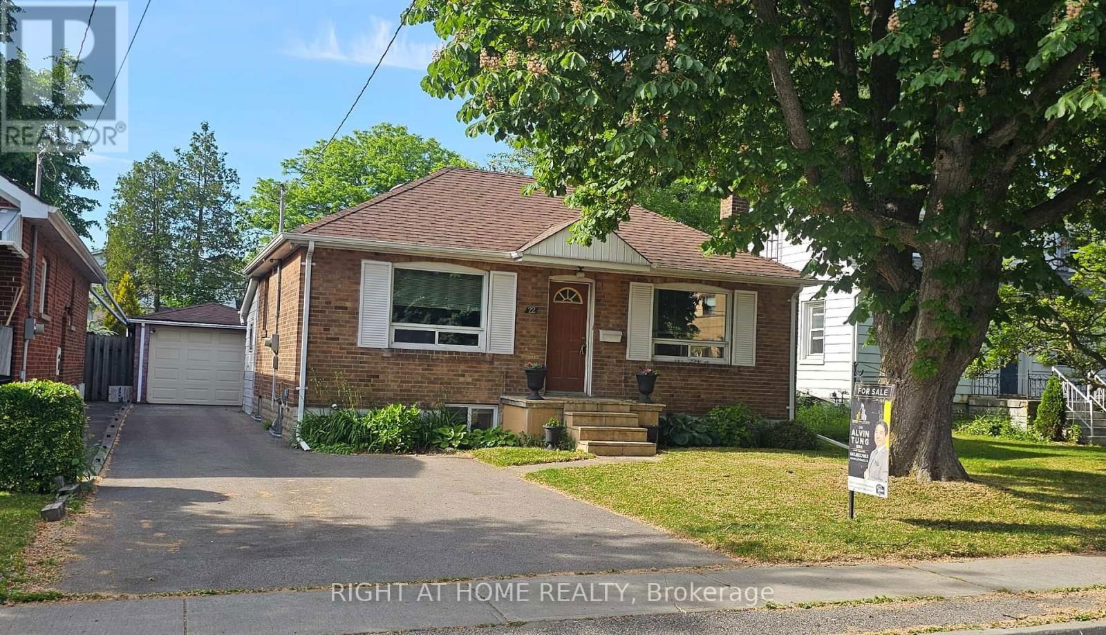 22 BIRCHLEA AVENUE Image 1