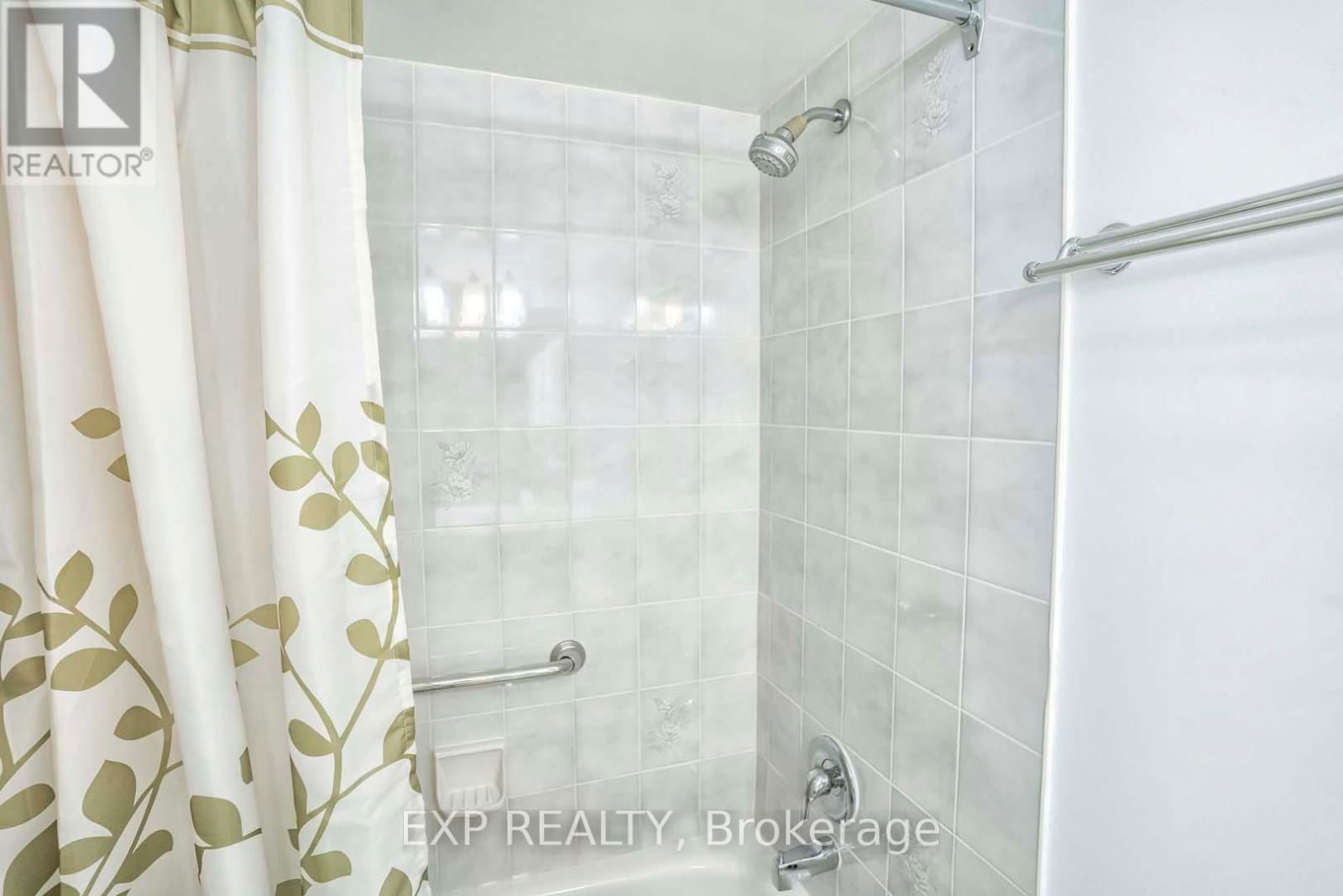 1010 - 2177 BURNHAMTHORPE ROAD WEST Image 32