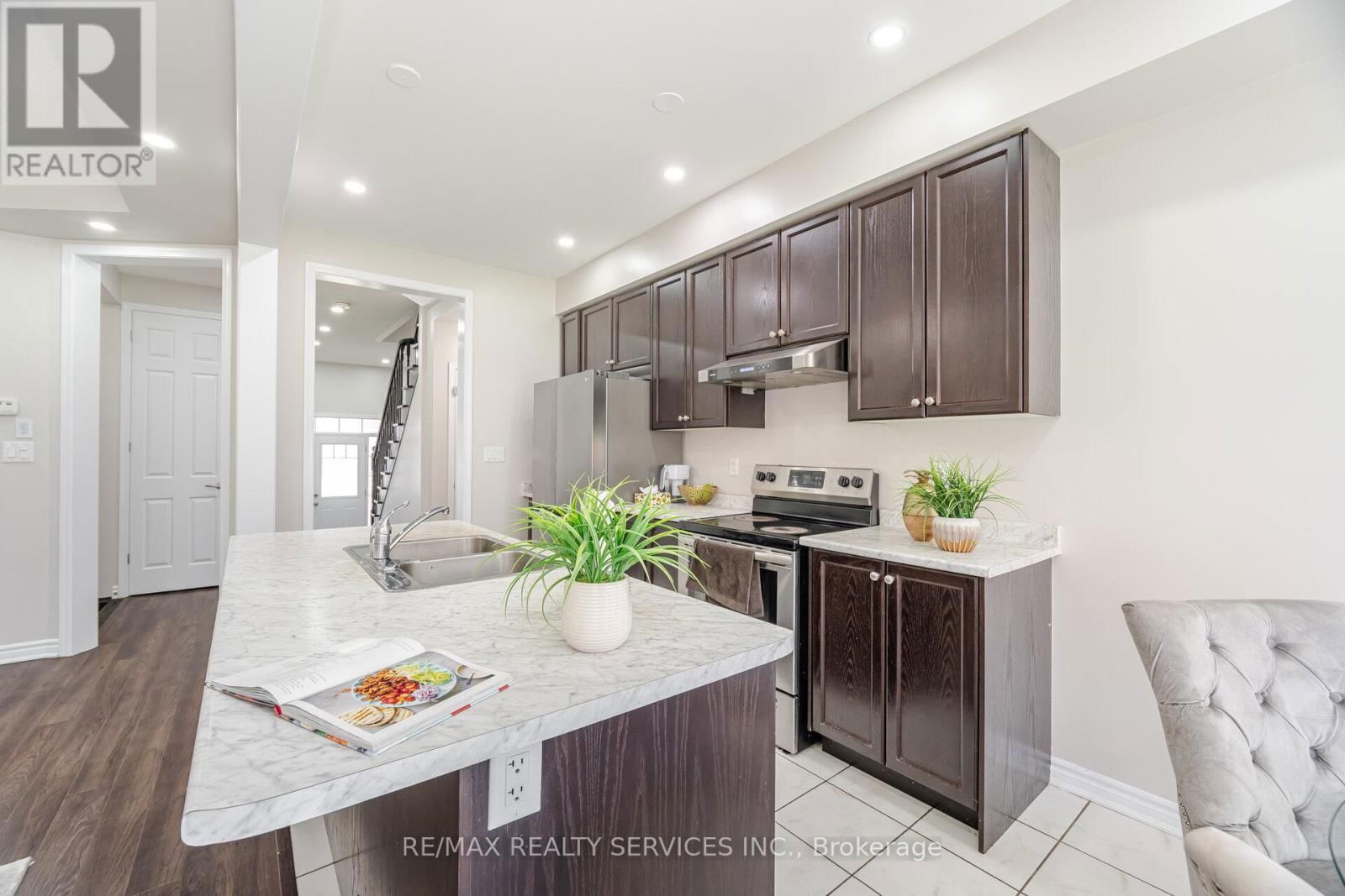 27 PHYLLIS DRIVE Image 15