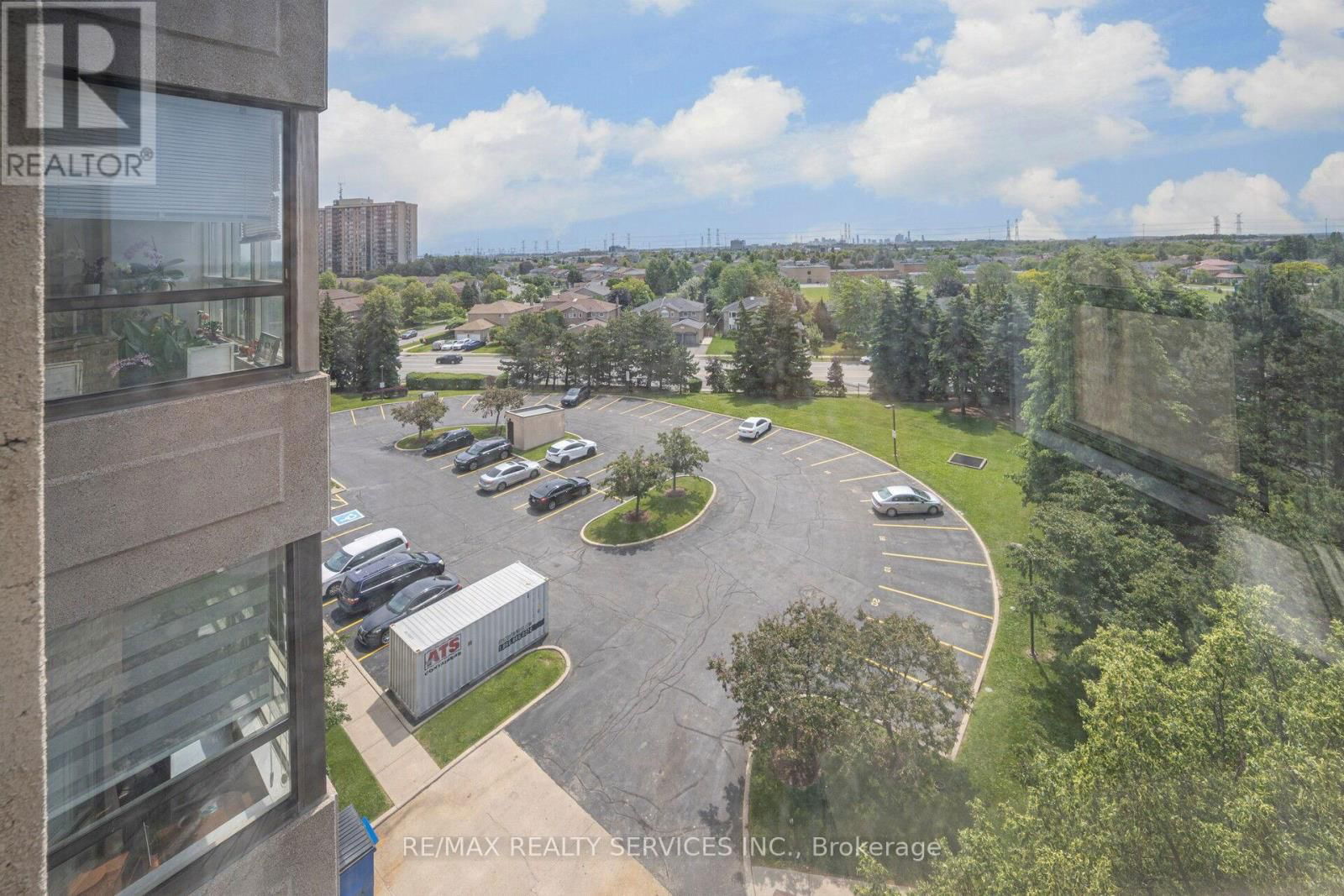 702 - 10 MALTA AVENUE SOUTH Image 33