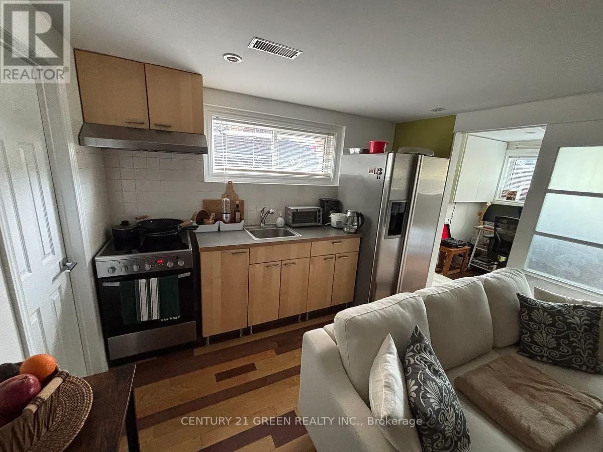 28 JELLICOE AVENUE Image 3