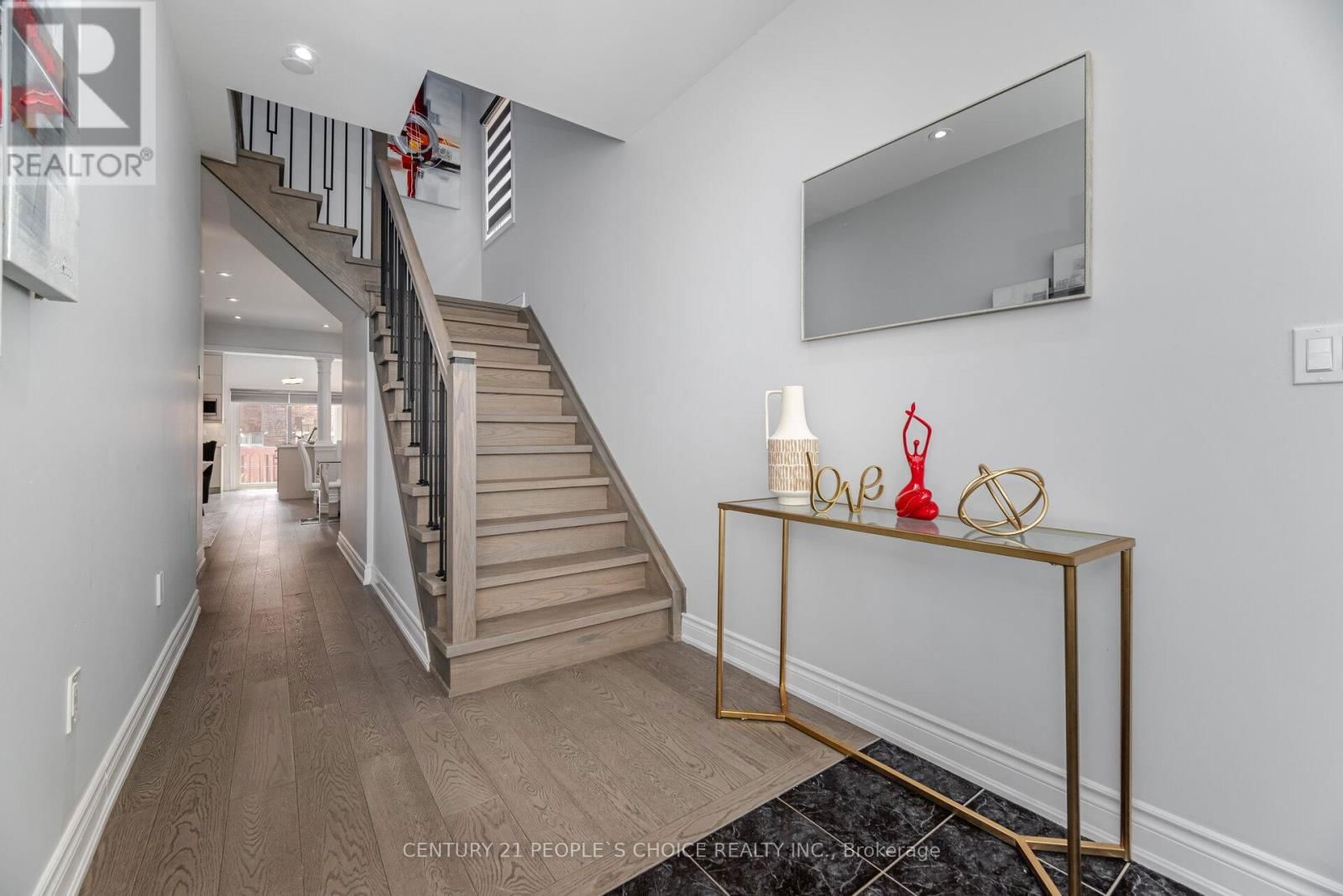 72 CRYSTALVIEW CRESCENT Image 20