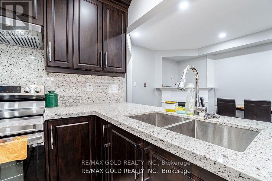 42 BRAEMORE ROAD Image 10
