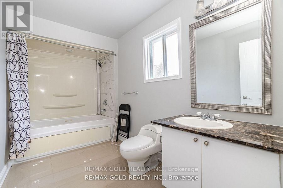 42 BRAEMORE ROAD Image 19