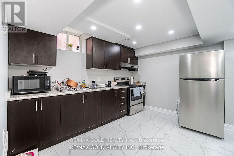 42 BRAEMORE ROAD Image 22