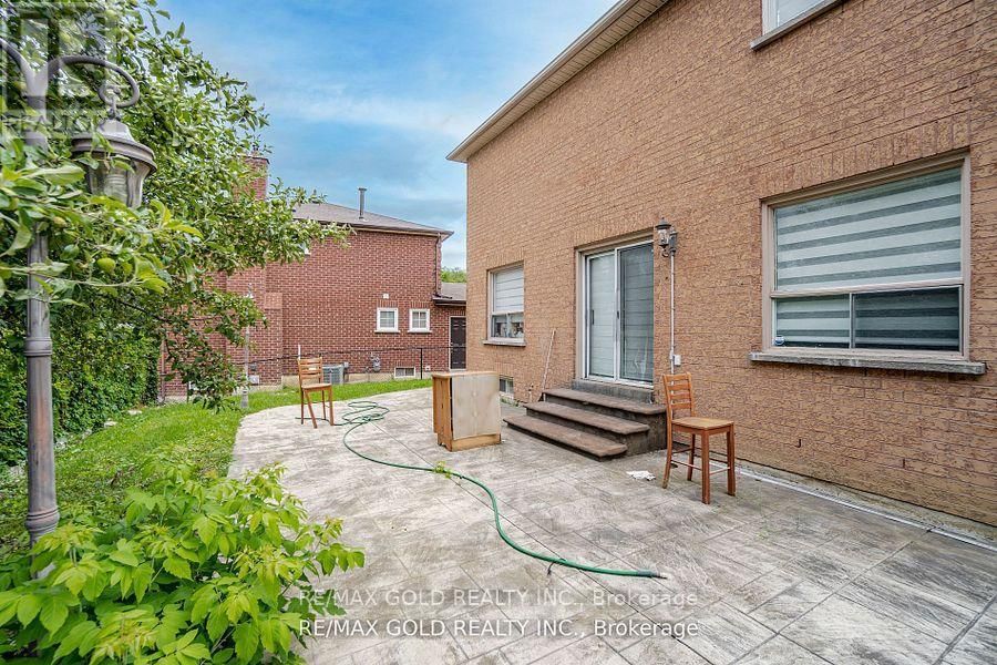 42 BRAEMORE ROAD Image 27