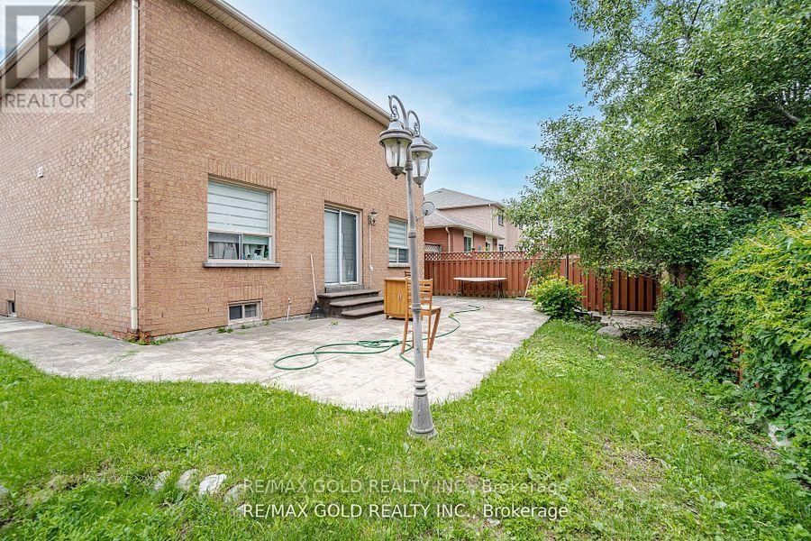 42 BRAEMORE ROAD Image 28