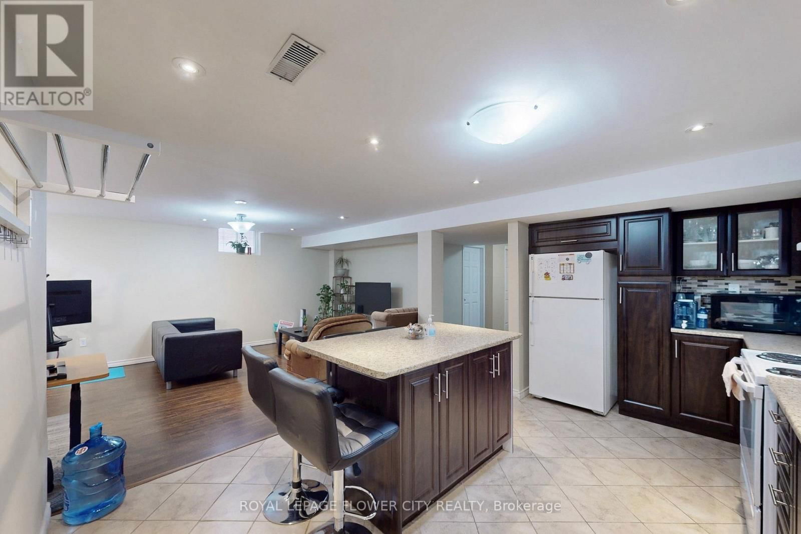 394 PANHELLENIC DRIVE Image 32