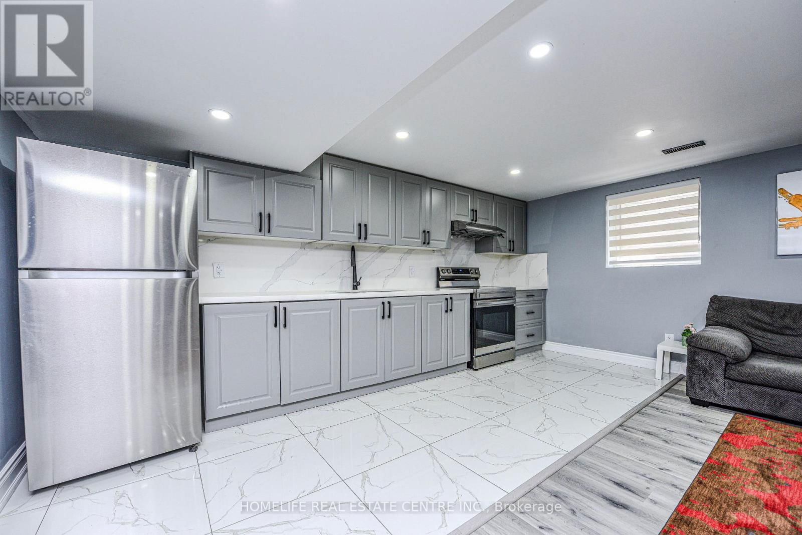 16 GORDON DRIVE Image 39