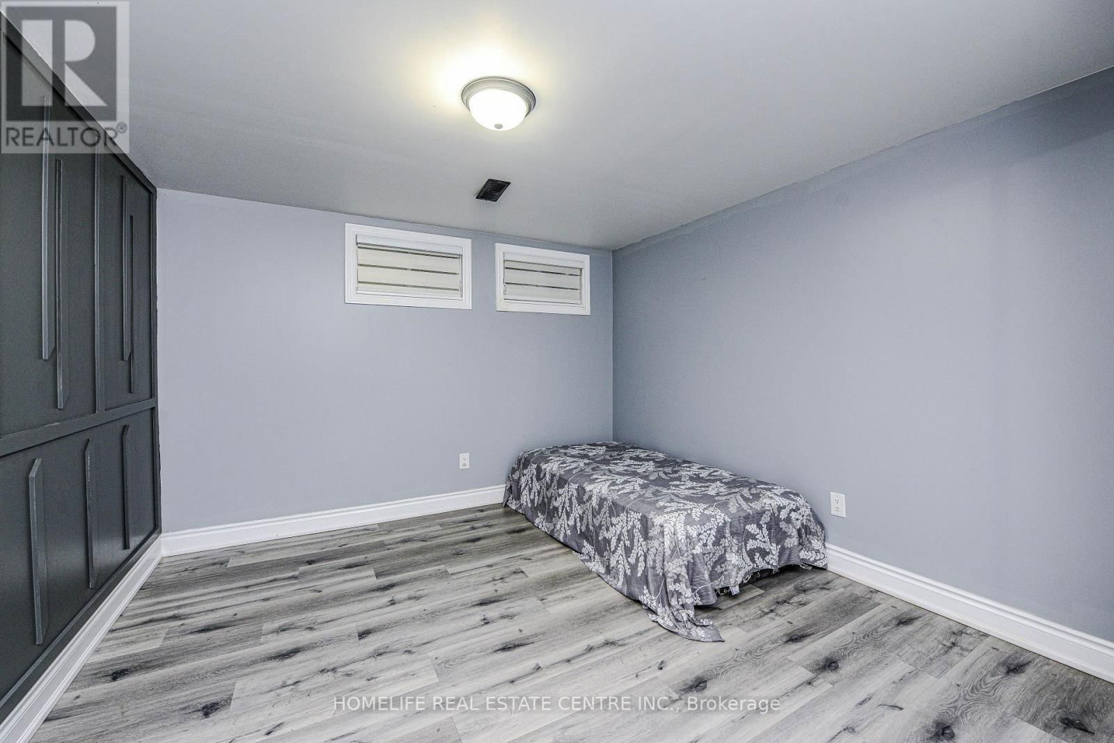 16 GORDON DRIVE Image 41