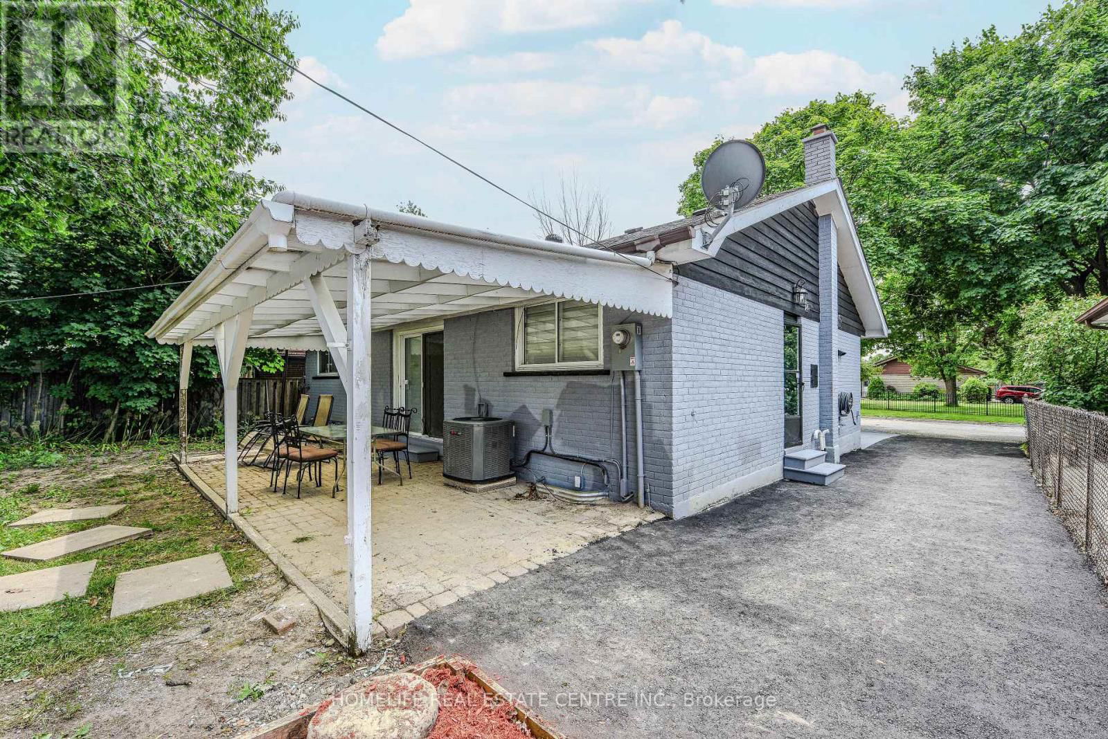 16 GORDON DRIVE Image 47