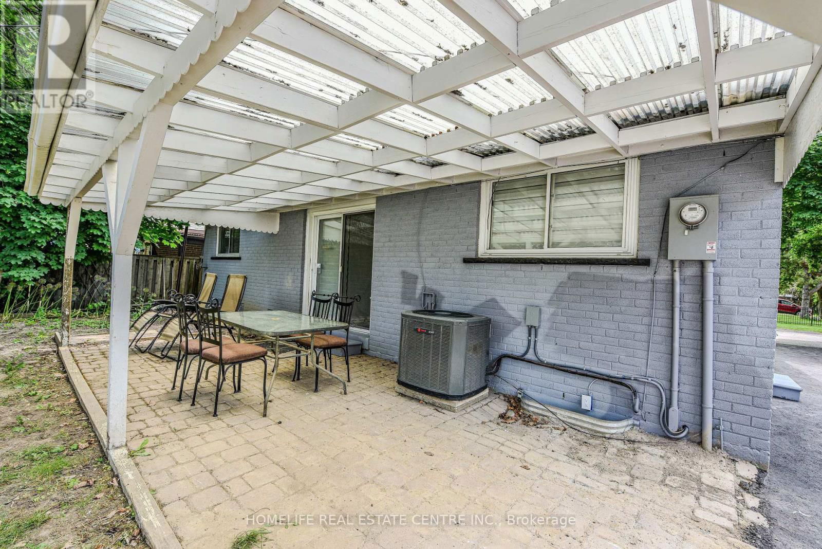 16 GORDON DRIVE Image 48